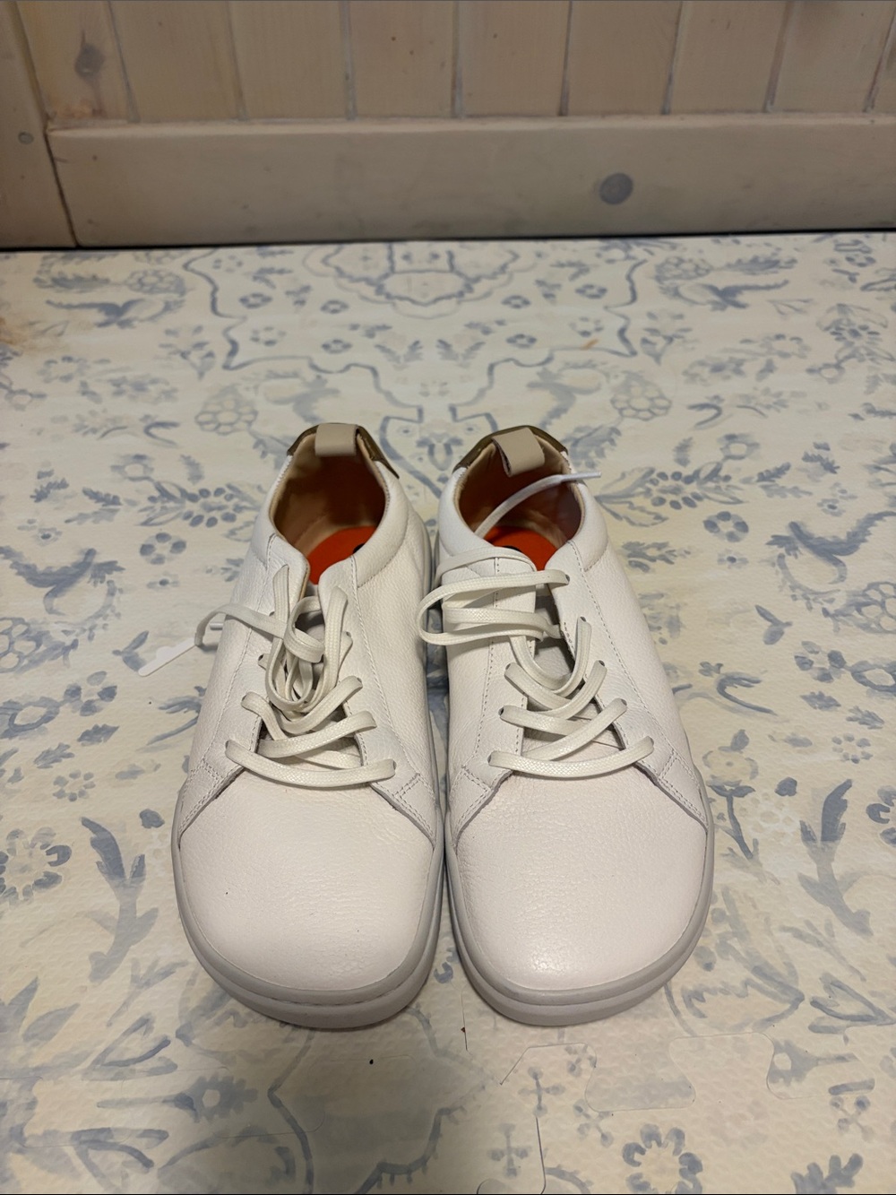 Origo sneakers